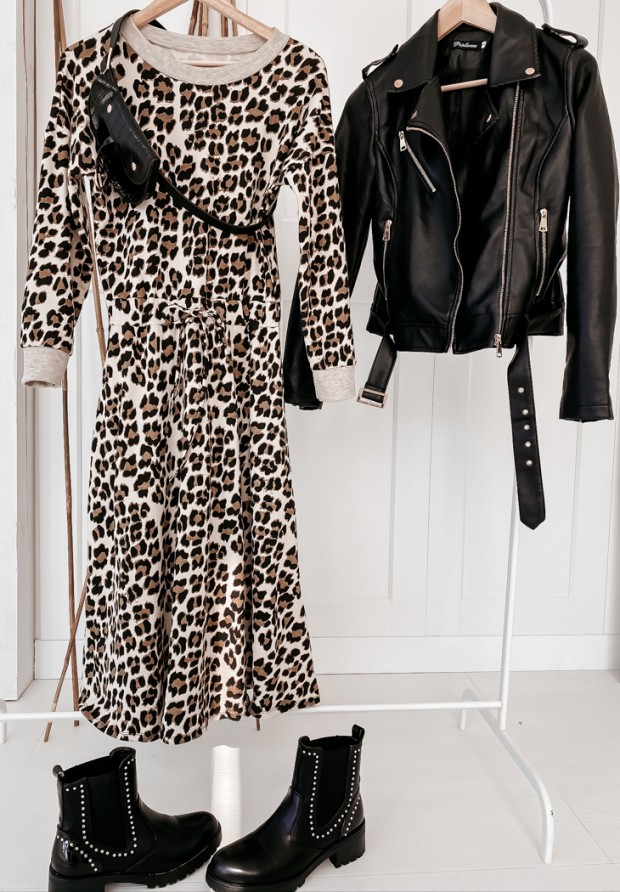 Šaty midi Shoba s leopardím vzorom