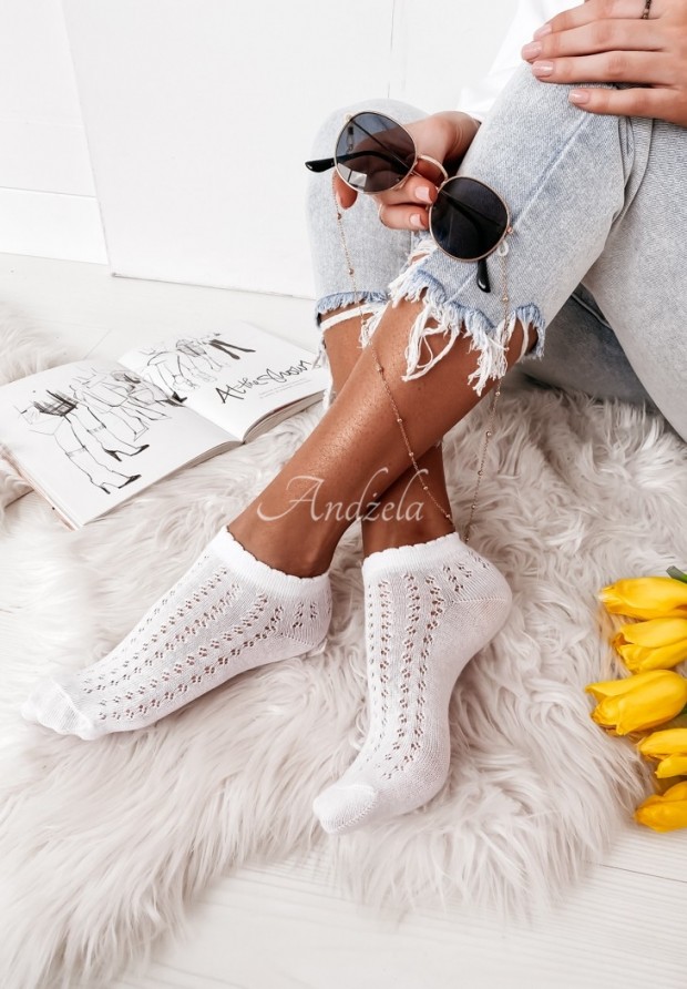 Krátke dierkované ponožky Delicate biele