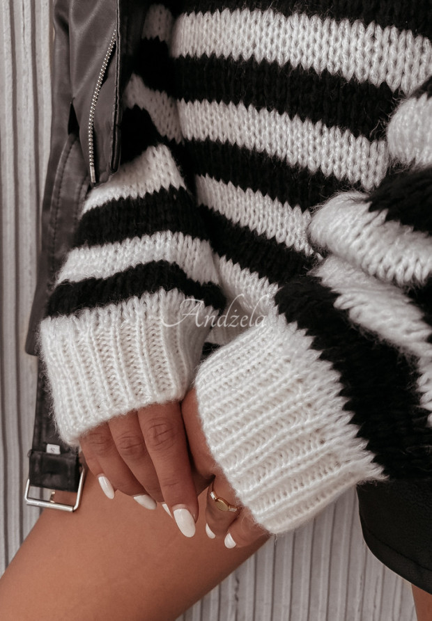 Krátky sveter s pruhmi Emberly čierne