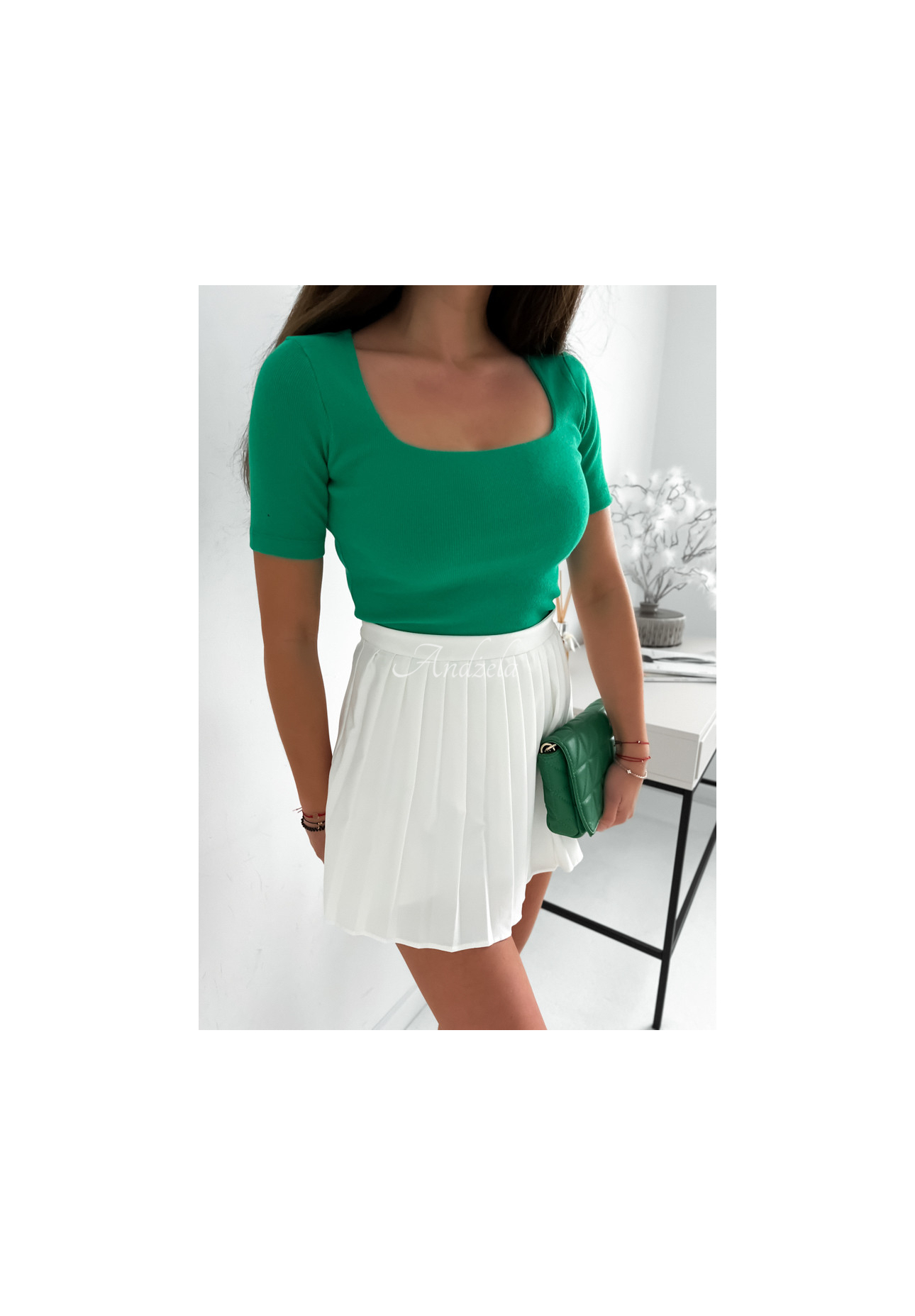 Rebrovaná blúzka so štvorcovým výstrihom Trust Yourself zelená