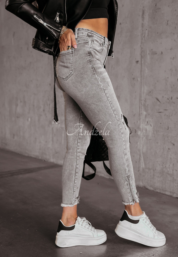 Skinny džínsy s odreninami Strong Enough sivé