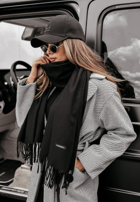 Šál so strapcami Closer To Heaven čierne