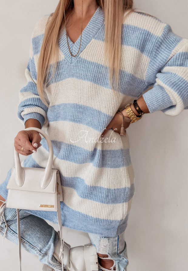Pásikavý sveter s výstrihom Arevalo bielo-modrý