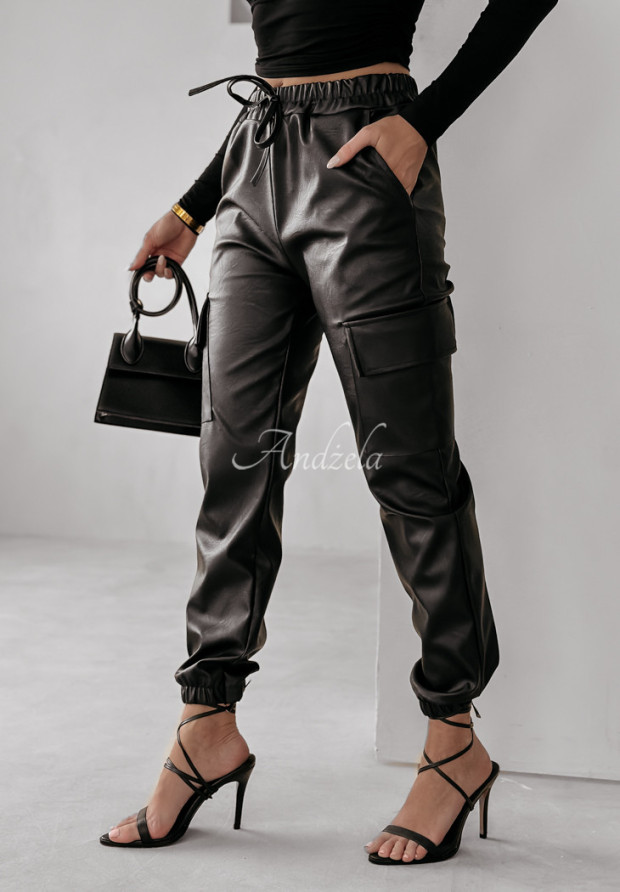 Nohavice z imitácie kože s vreckami Trevisan čierne
