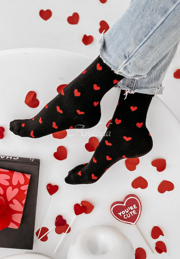 Srdiečkové ponožky Heart Tells You čierne