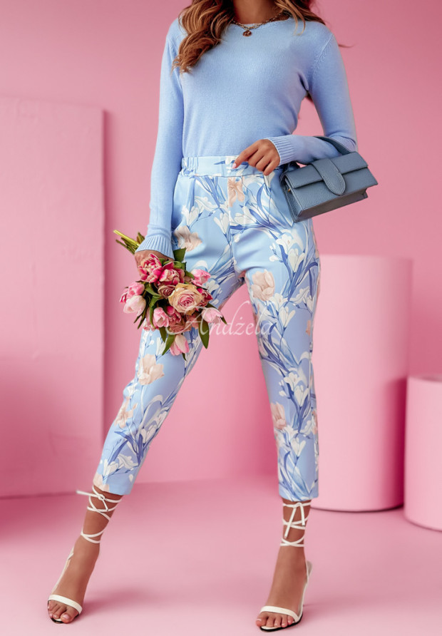 Elegantné kvetinové nohavice Blossom Radiance modré