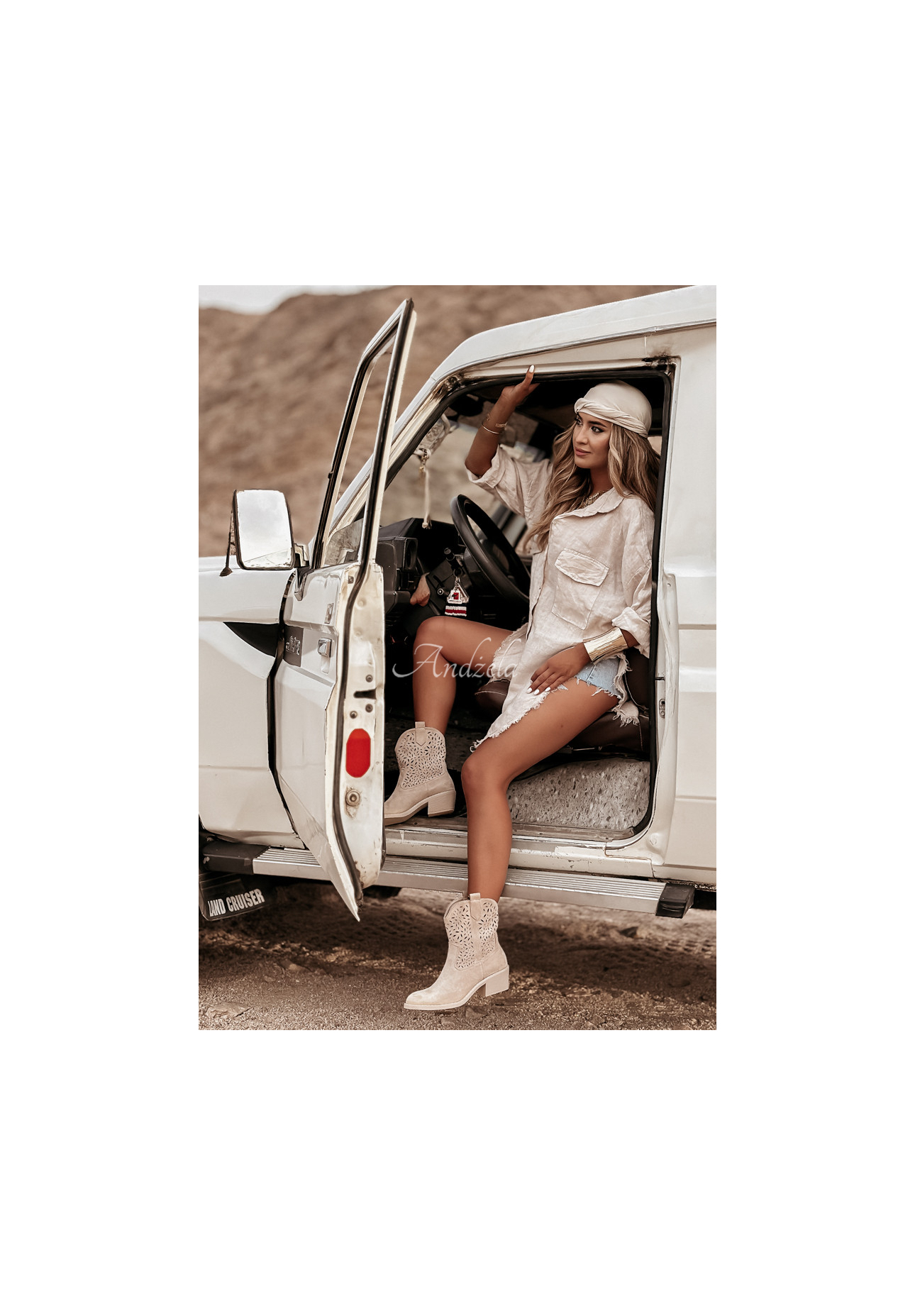 Dlhá ľanová košeľa s vreckami Take A Trip béžová