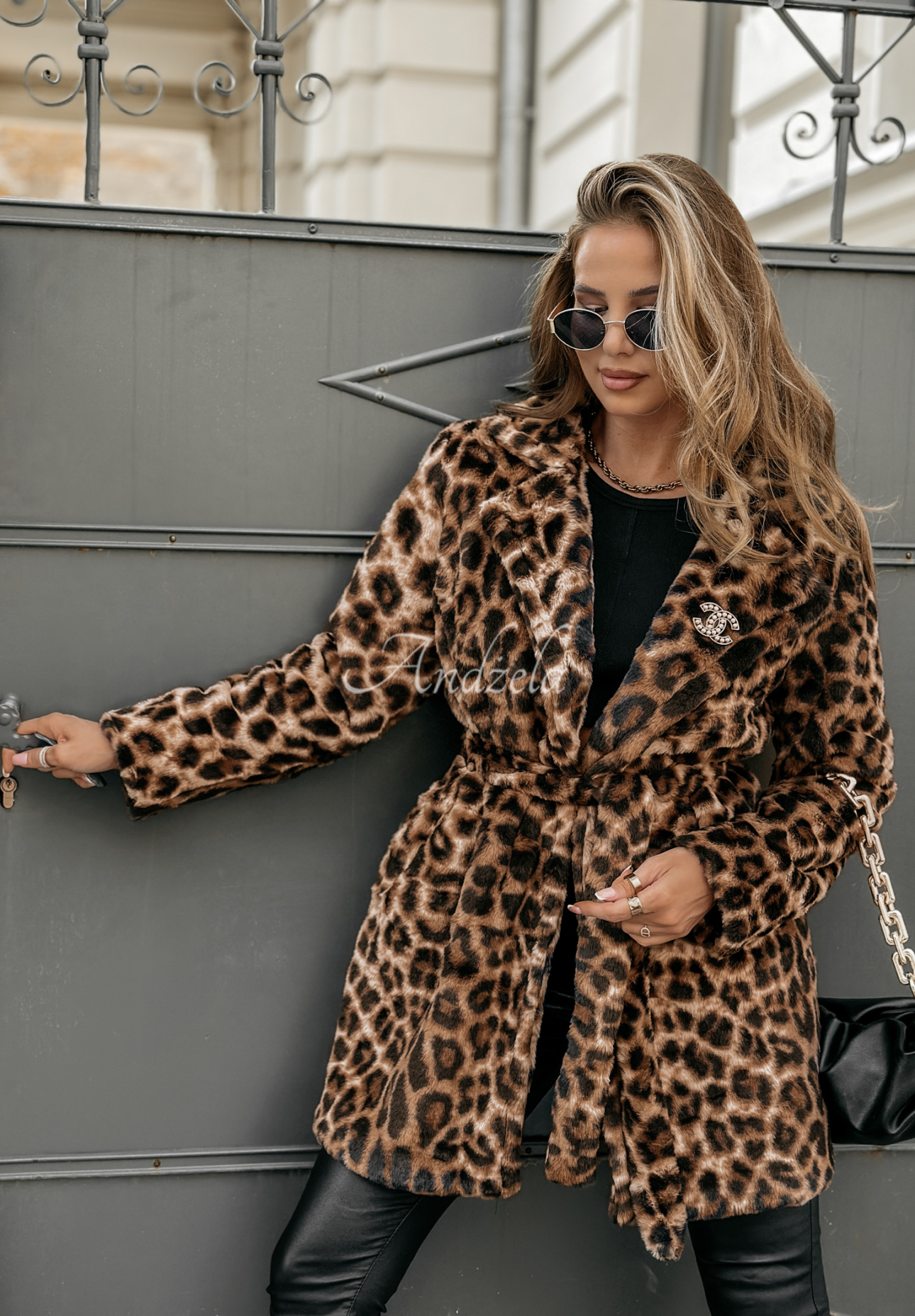 Kabát kožuch Velvety Bliss s leopardím vzorom