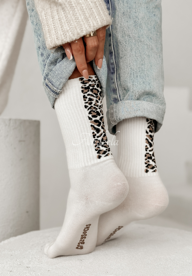 Dlh&eacute; ponožky s leopadr&iacute;m vzorom Walking Alone ecru