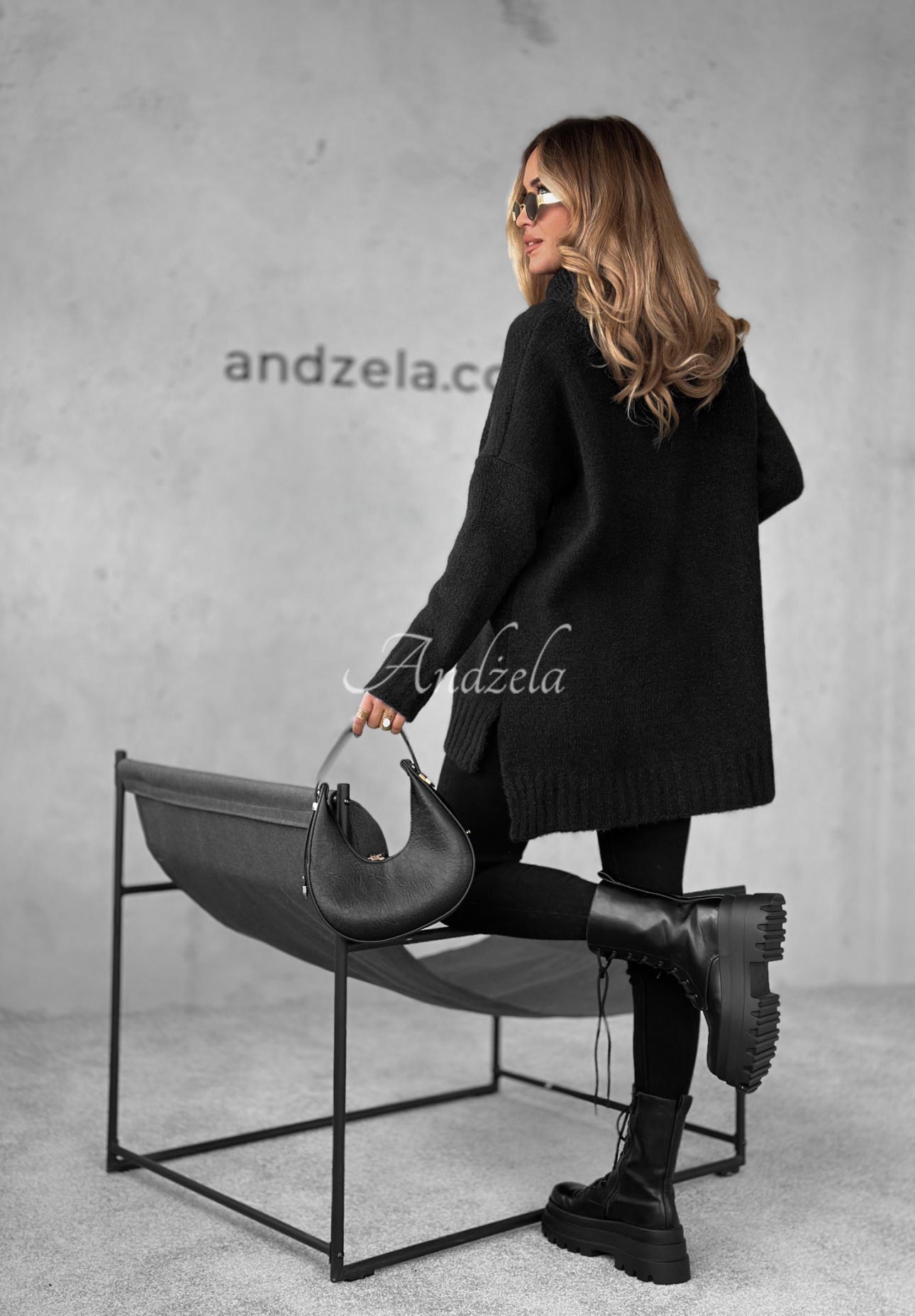 Sveter oversize s rolákom Benin čierne