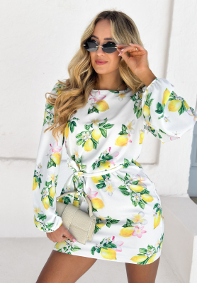 Šaty s citrónmi a s naberanými rukávmi a opaskom Crazy About You Biela