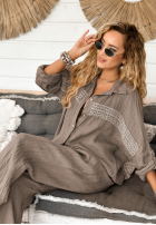 Košeľa z koronką boho Life Gets Better Mokka