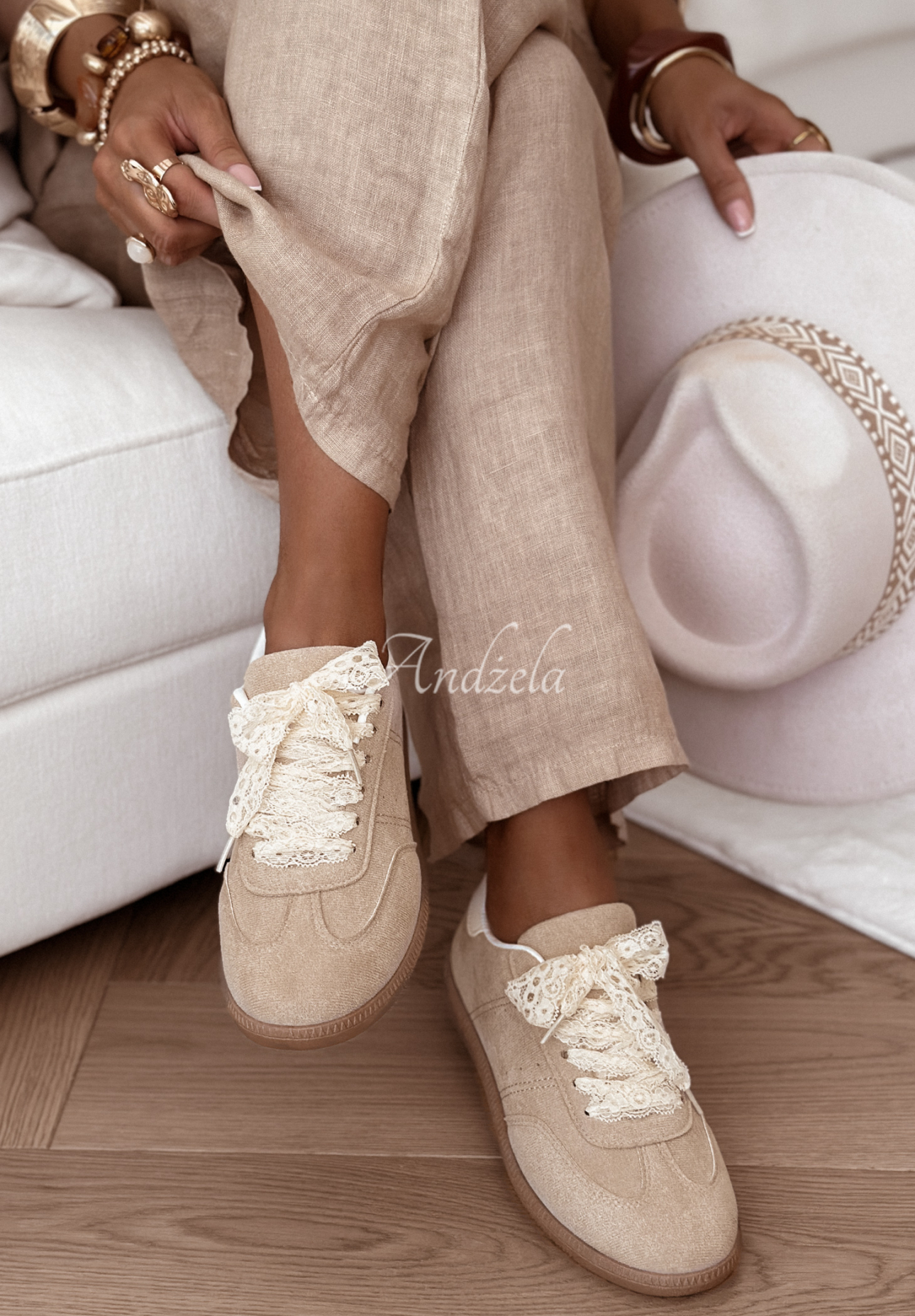 Semišové tenisky s mašľou Sweet &amp; Pearly béžové