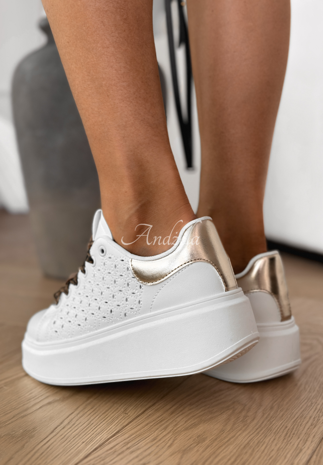Čipkované tenisky Girly Steps biele