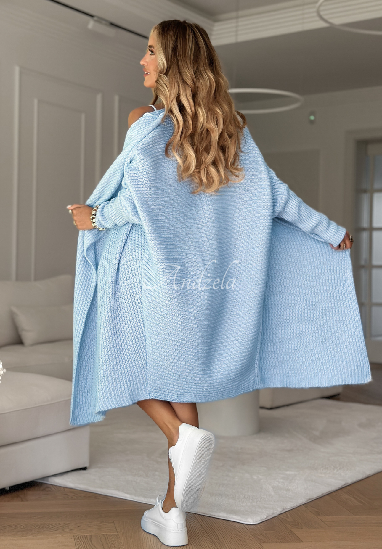 Oversize kardigán Feather Light blankytný