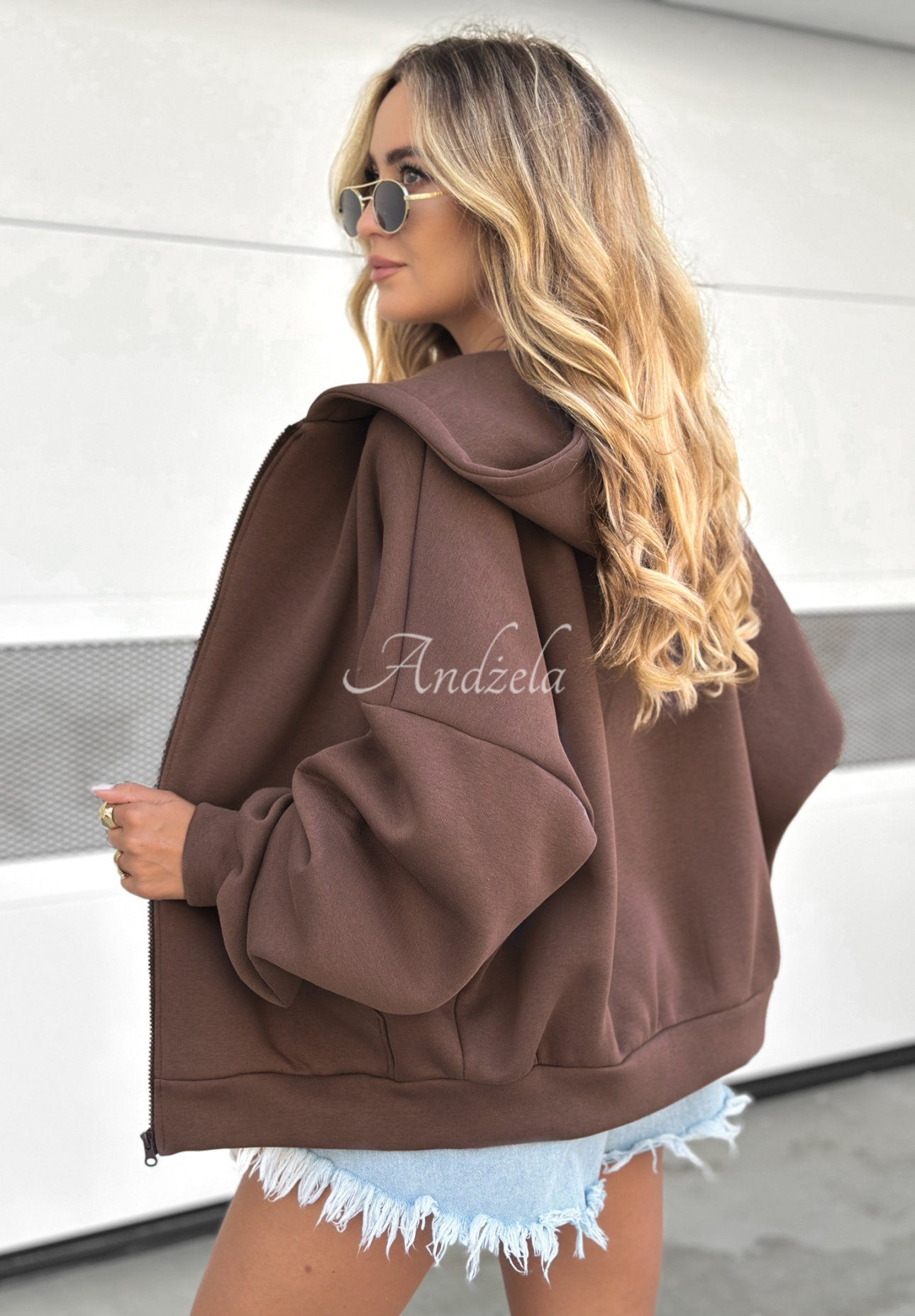 Mikina s kapucňou oversize Don&#039;t Tell čokoládová