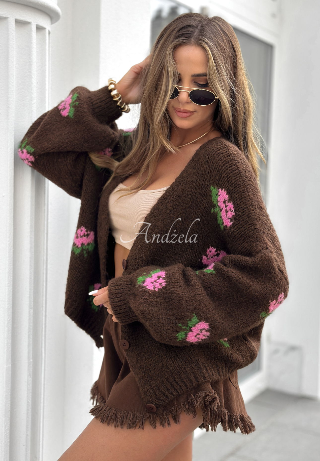 Krátky kardigan s kvetmi Bloomingdale čokoládový