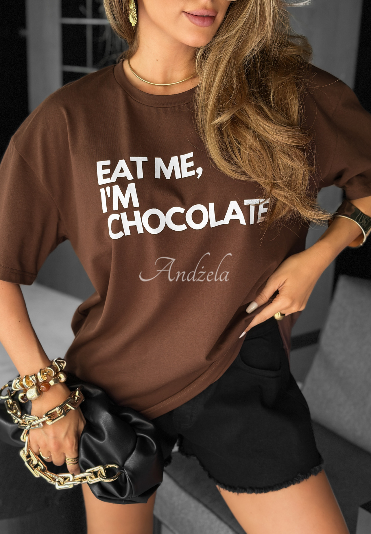 Tričko s potlačou Eat Me čokoládový
