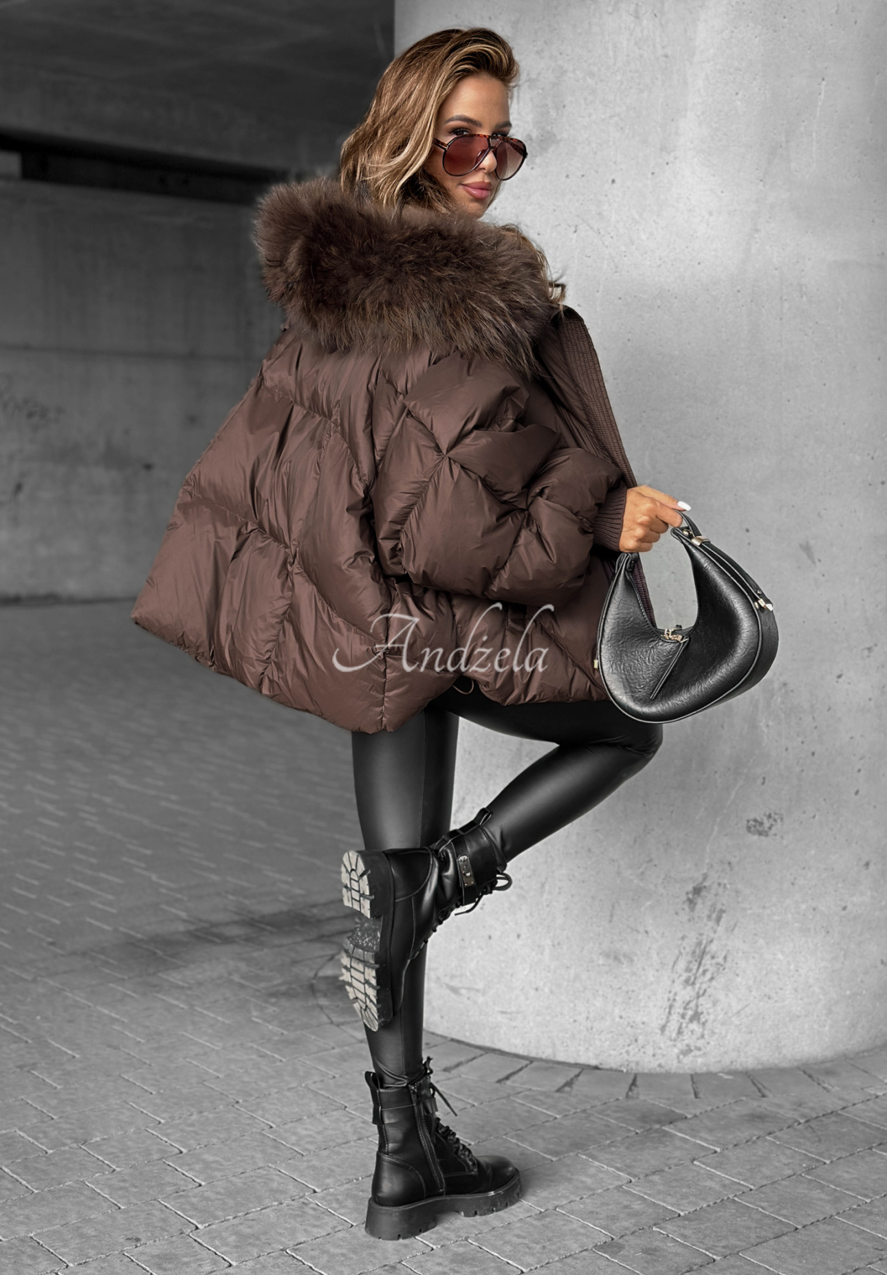 Páperová bunda s kapucňou Look Again čokoládová