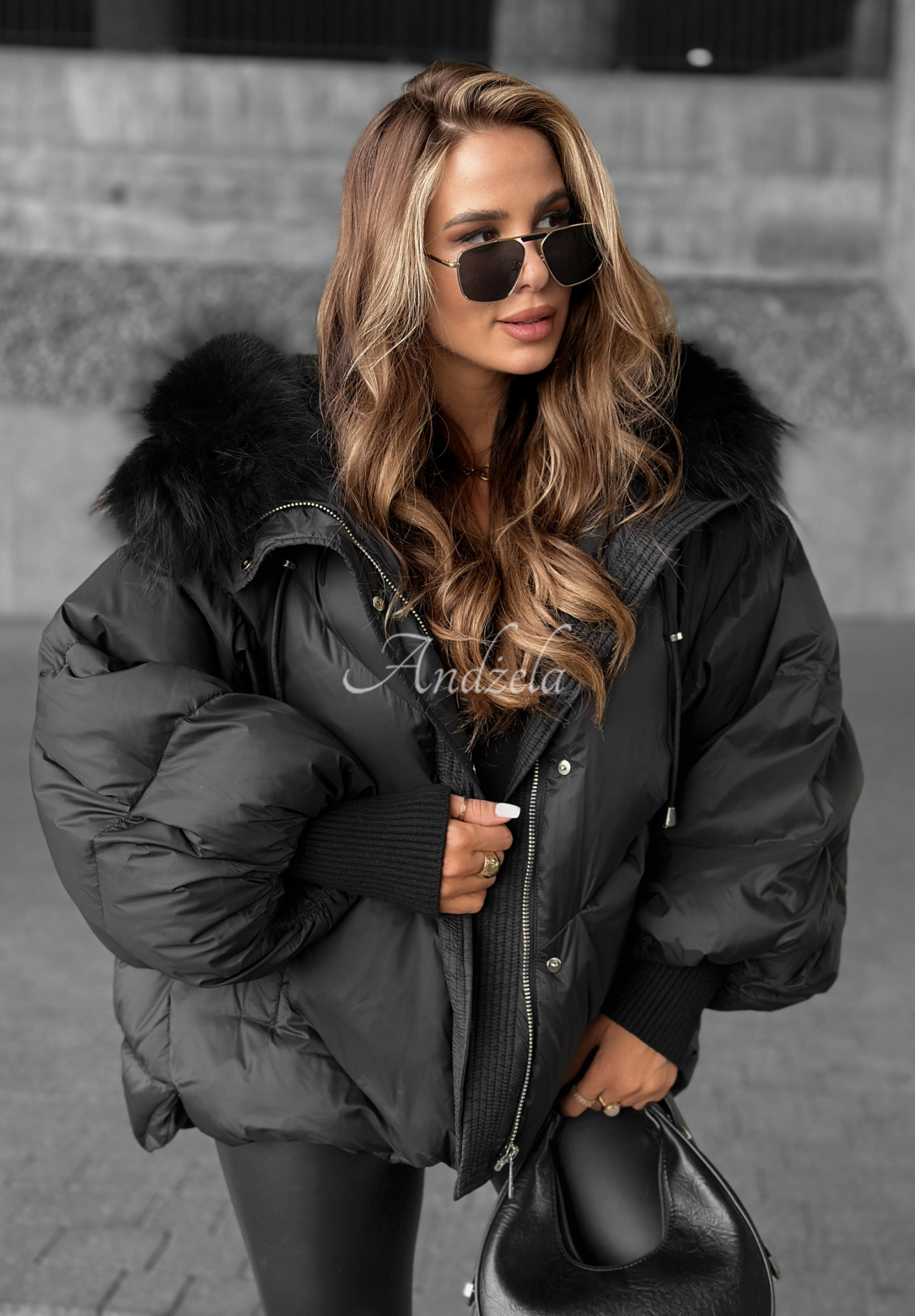 Páperová bunda s kapucňou Look Again čierna