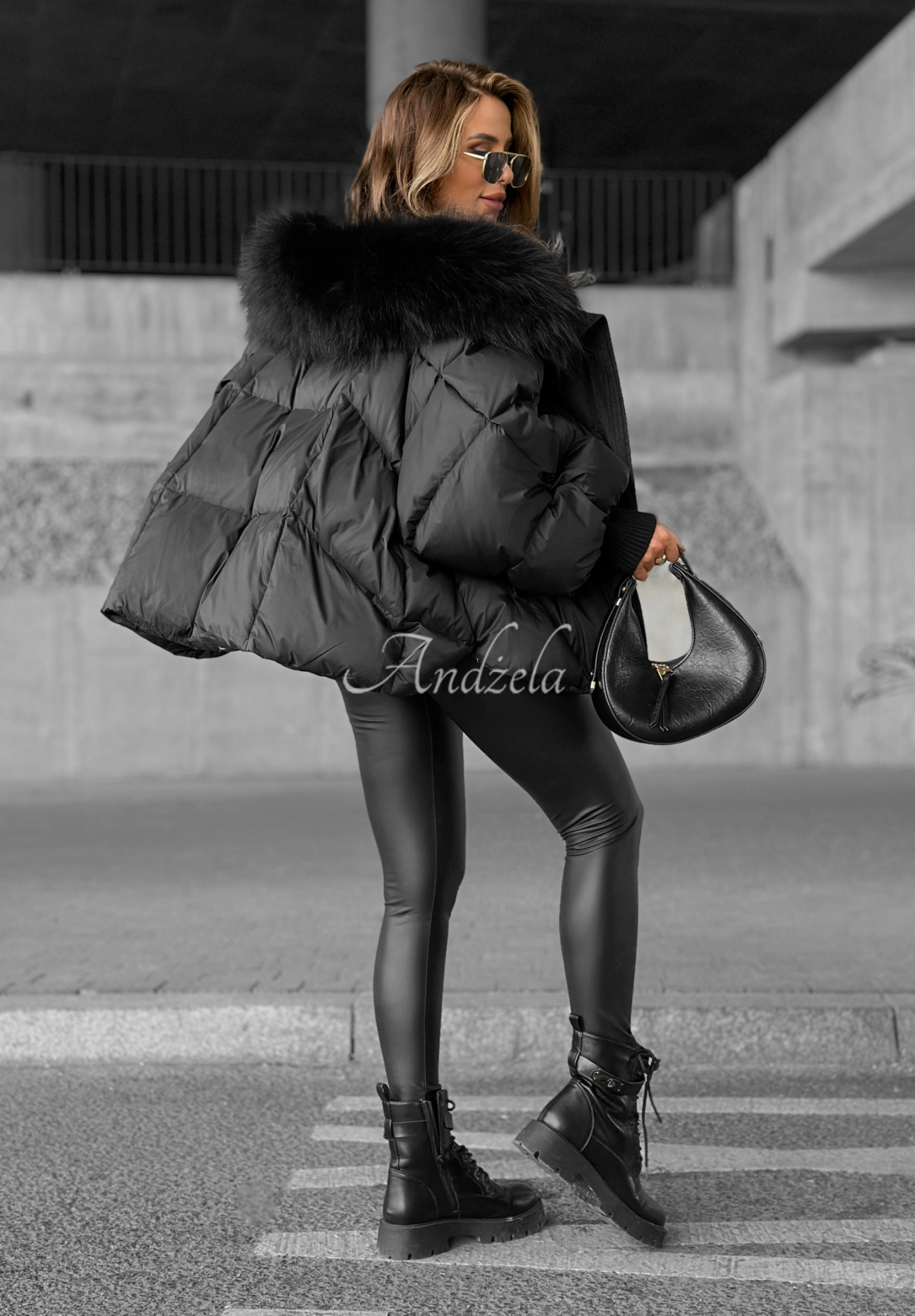 Páperová bunda s kapucňou Look Again čierna