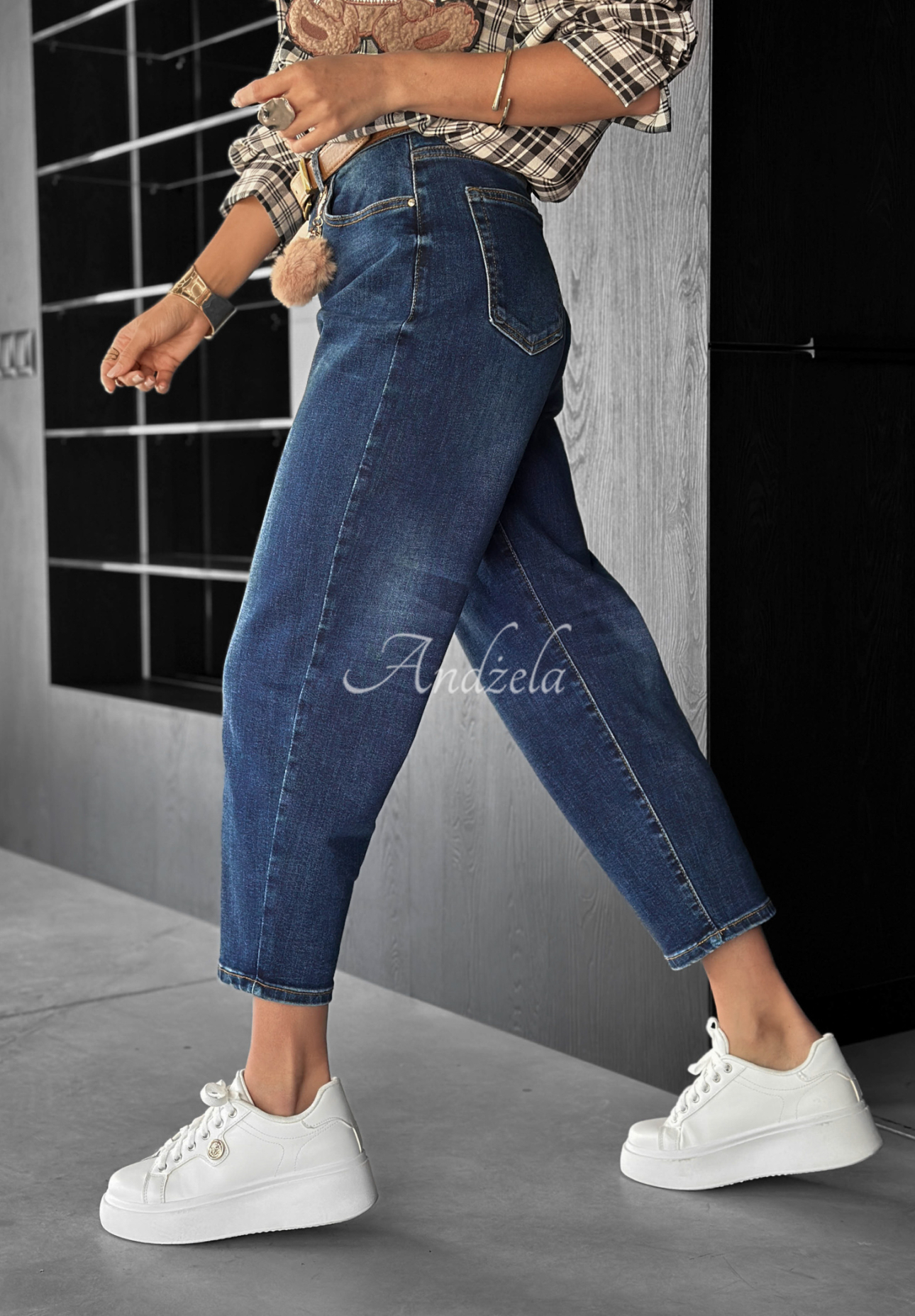 Džínsy mom fit Live Fearless tmavomodré