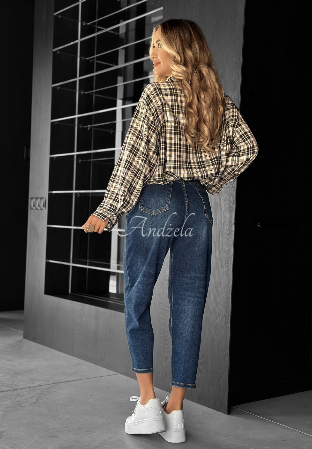 Džínsy mom fit Live Fearless tmavomodré