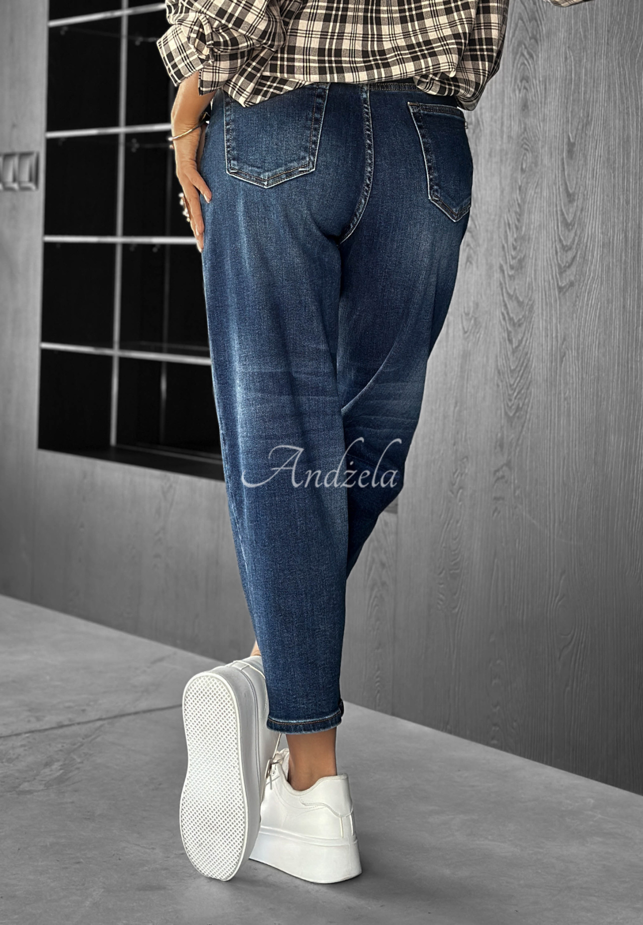Džínsy mom fit Live Fearless tmavomodré