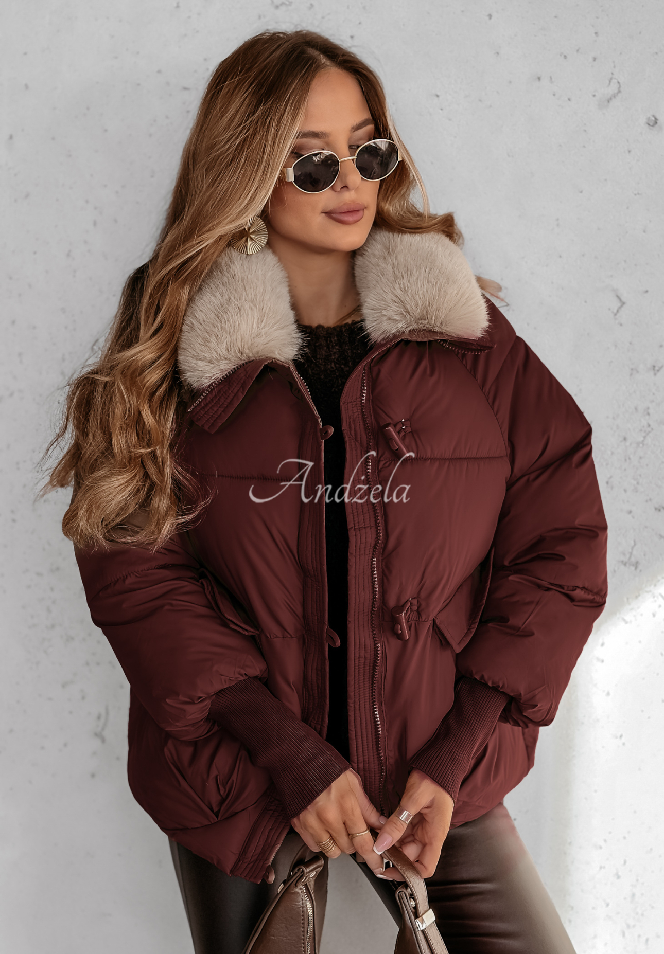 Krátka bunda s kožušinou Hello December bordová