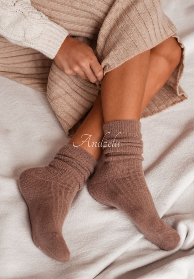 Dlh&eacute; vlnen&eacute; ponožky alpaka Blanket Season čokol&aacute;dov&eacute;
