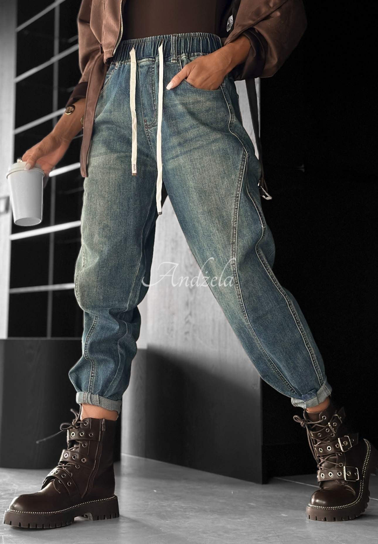 Džínsy so sťahovacou šnúrkou baggy That’s Not Me modré