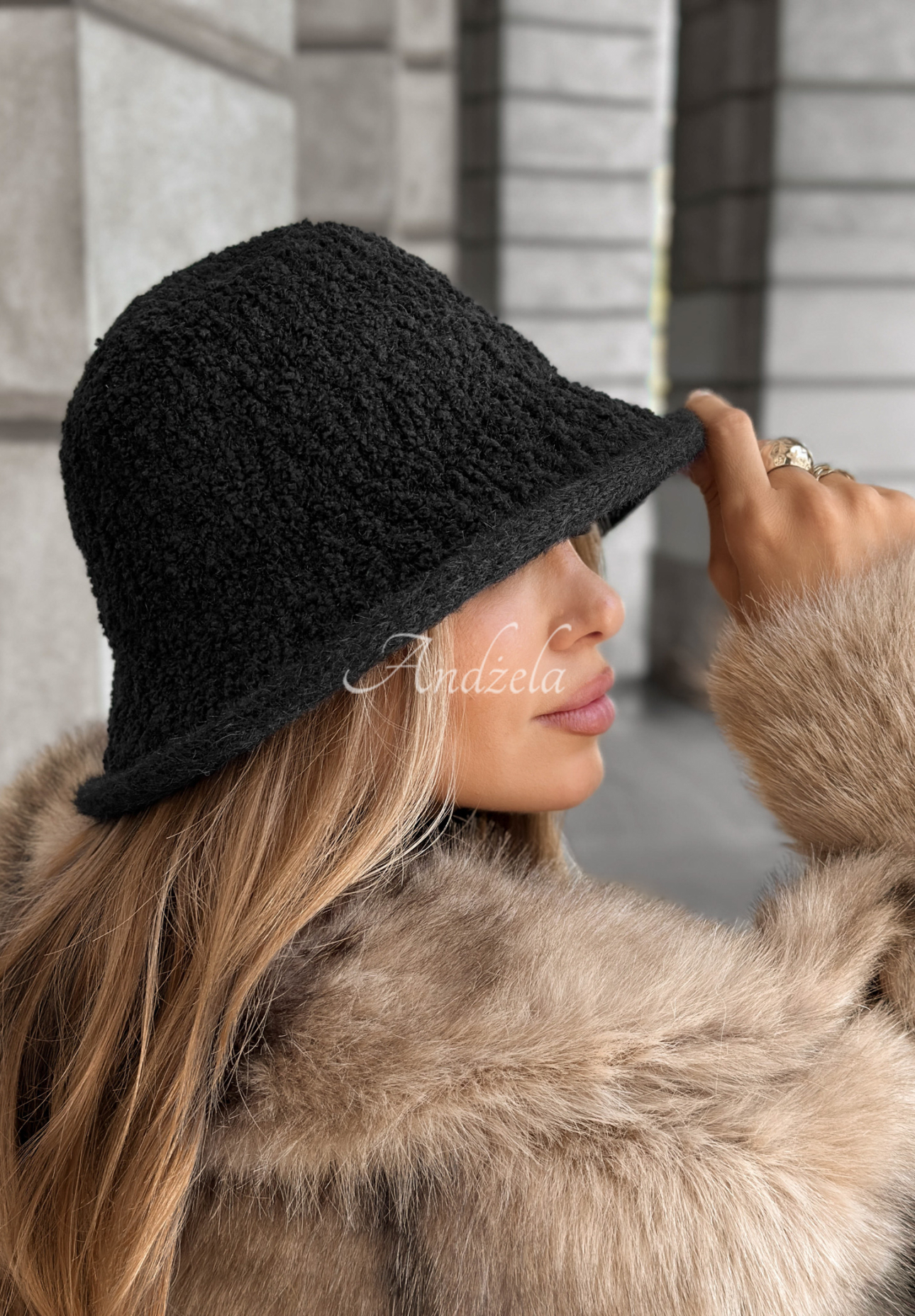 Klobúk bucket hat s kožušinou Tell Me Again čierne