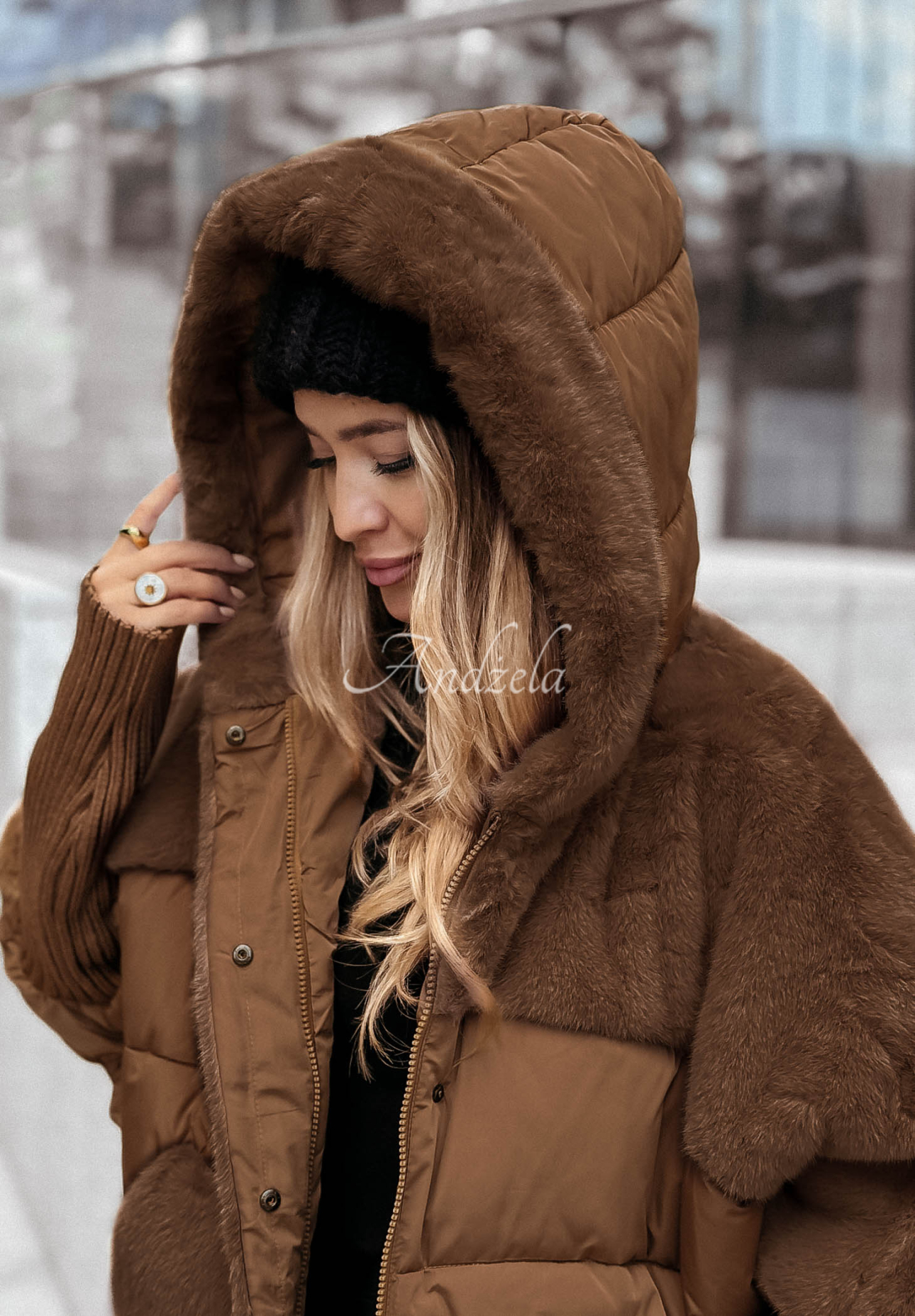 Prešívaná bunda s kožušinkou Snow &amp; Pines hnedá