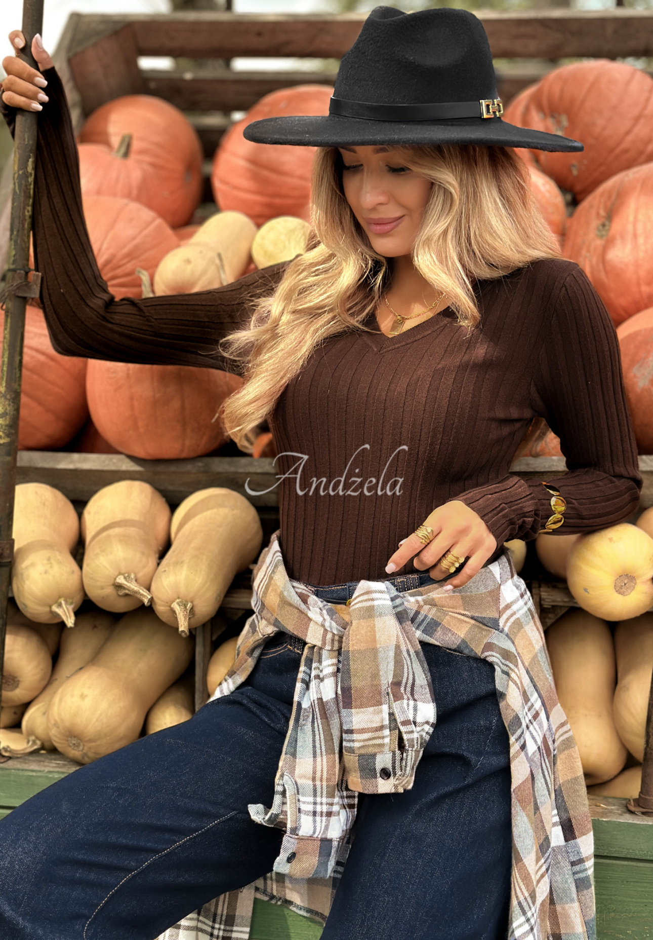 Rebrovaná blúzka longsleeve Wrong Time čokoládová