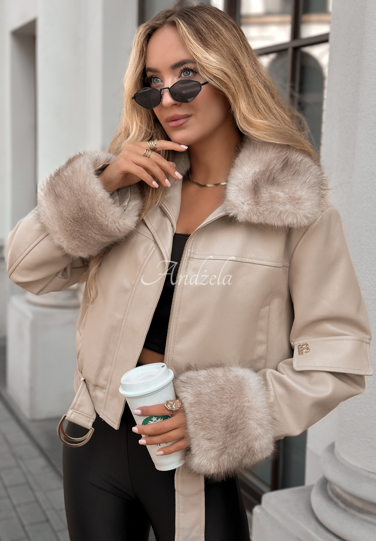 Kožená motorkárska bunda s kožušinovým béžová