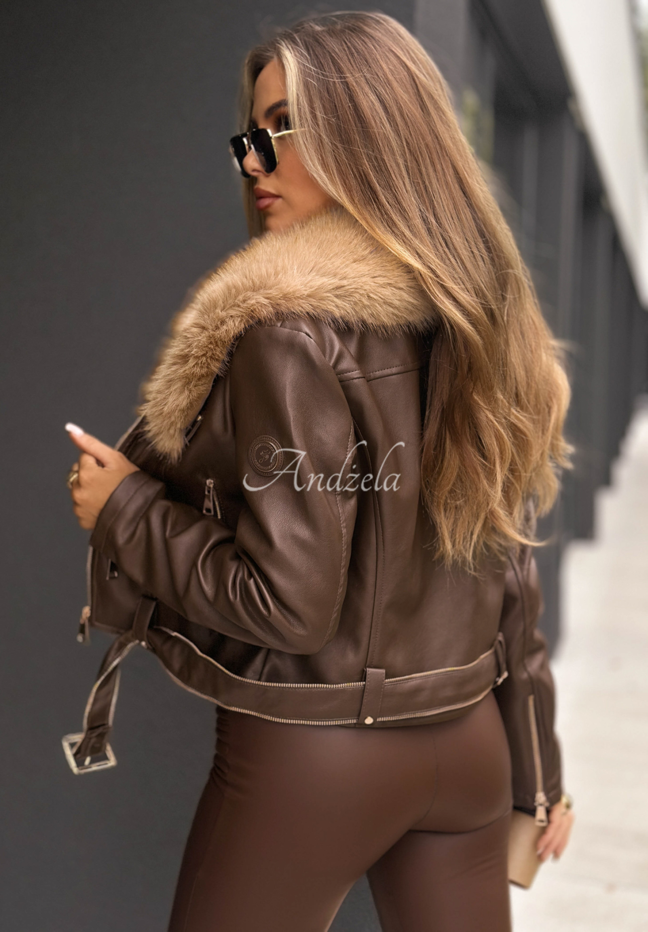 Kožená motorkárska bunda s kožušinovým Still Unread čokoládovo-béžová