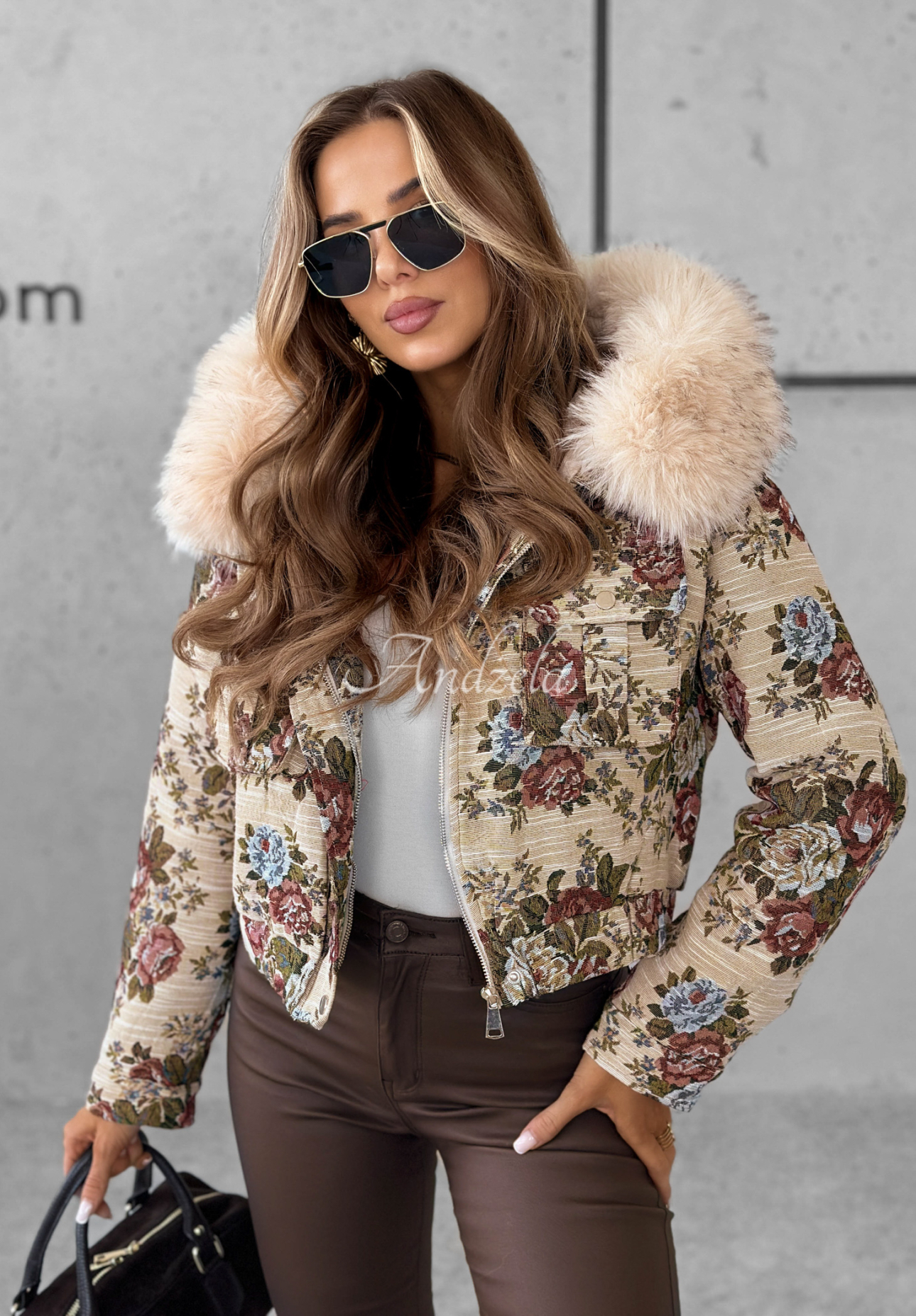 Žakárová bunda s kvetmi a kožušinou Frosted Flowers béžová