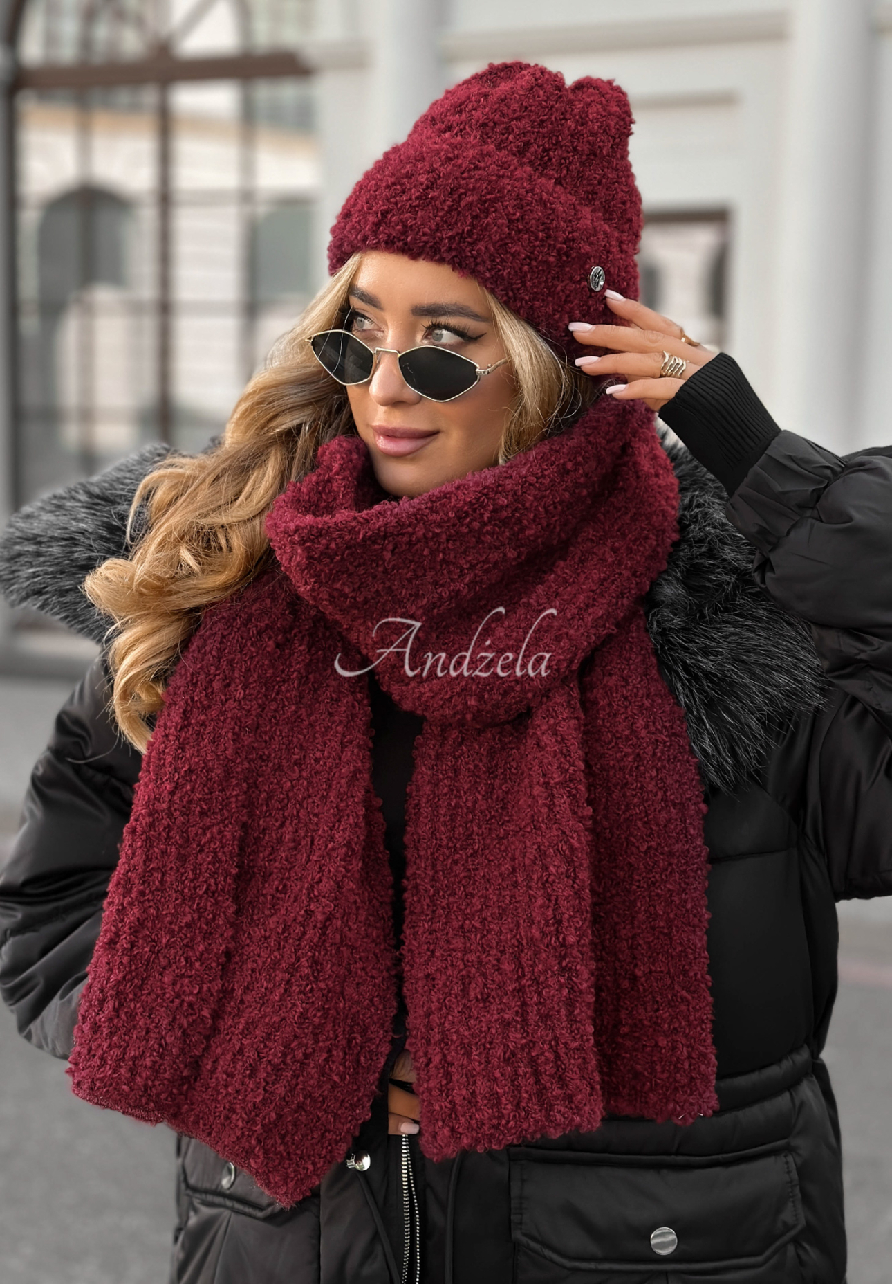 Čiapka boucle Winter Everywhere bordová