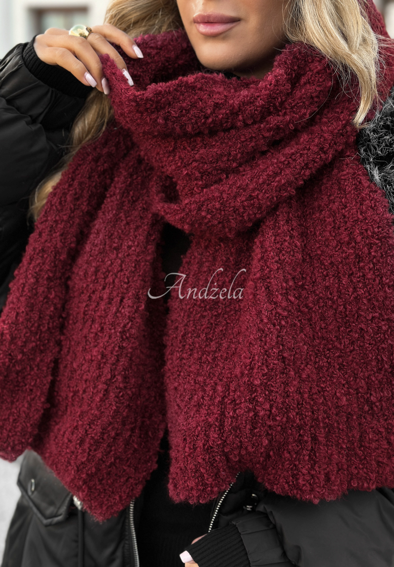 Šál boucle Winter Everywhere Biela