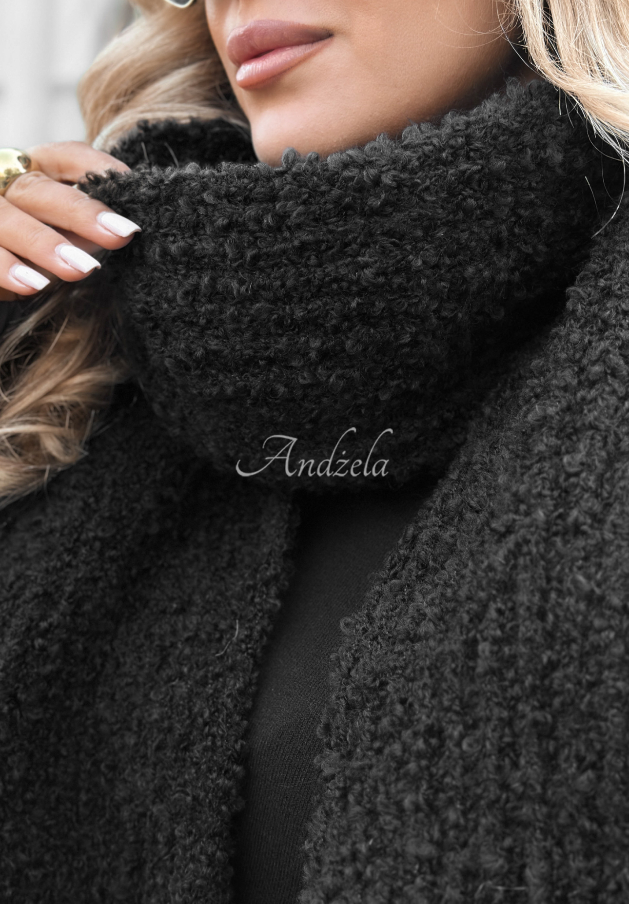 Šál boucle Winter Everywhere čierne