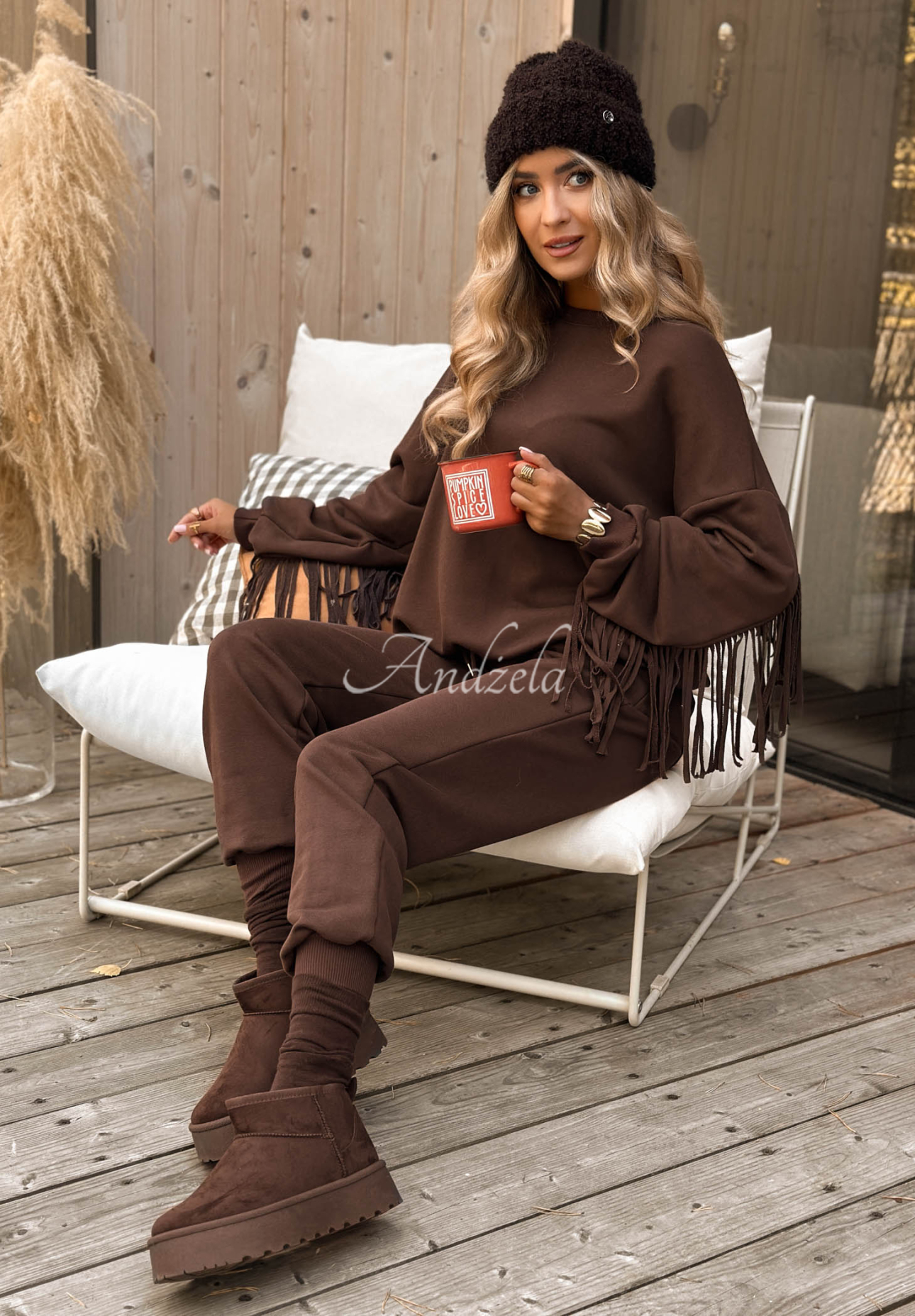 Tepláková súprava so strapcami Fringe Obsessed čokoládový