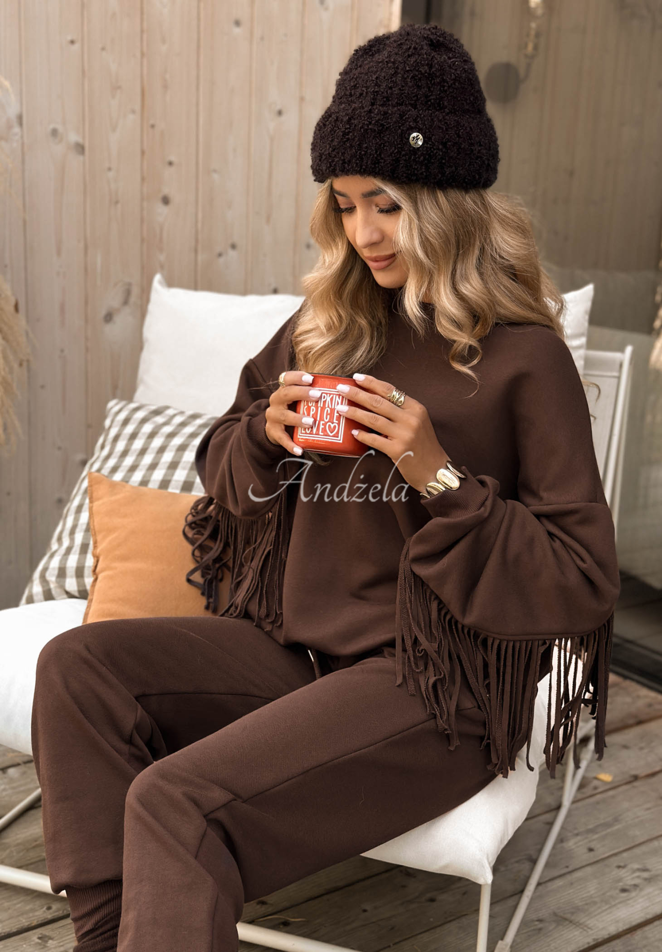 Tepláková súprava so strapcami Fringe Obsessed čokoládový