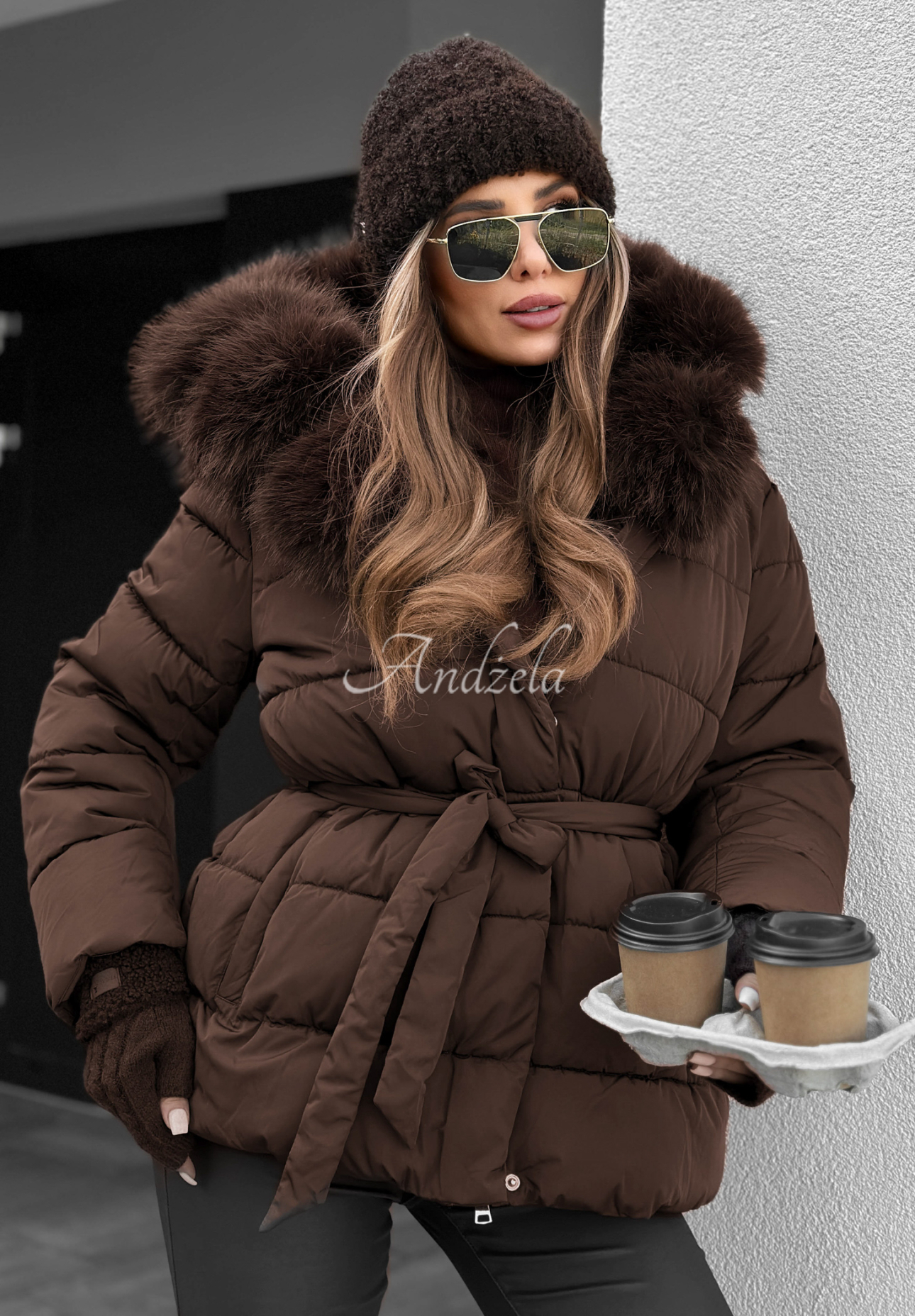 Prešívaná bunda s kožušinou a opaskom Coldest Moments čokoládová
