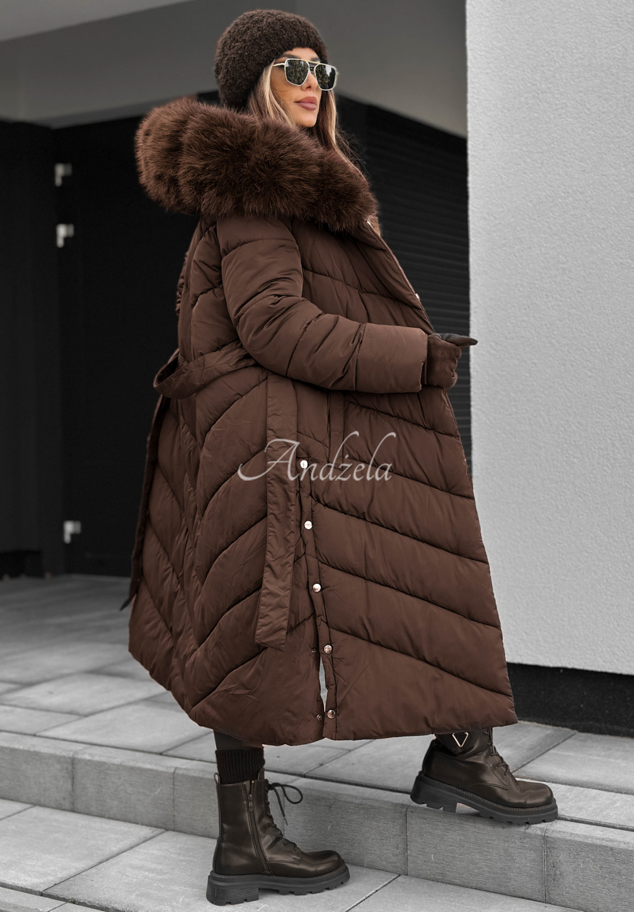 Dlhá prešívaná bunda s kožušinou Wintery Affection čokoládová