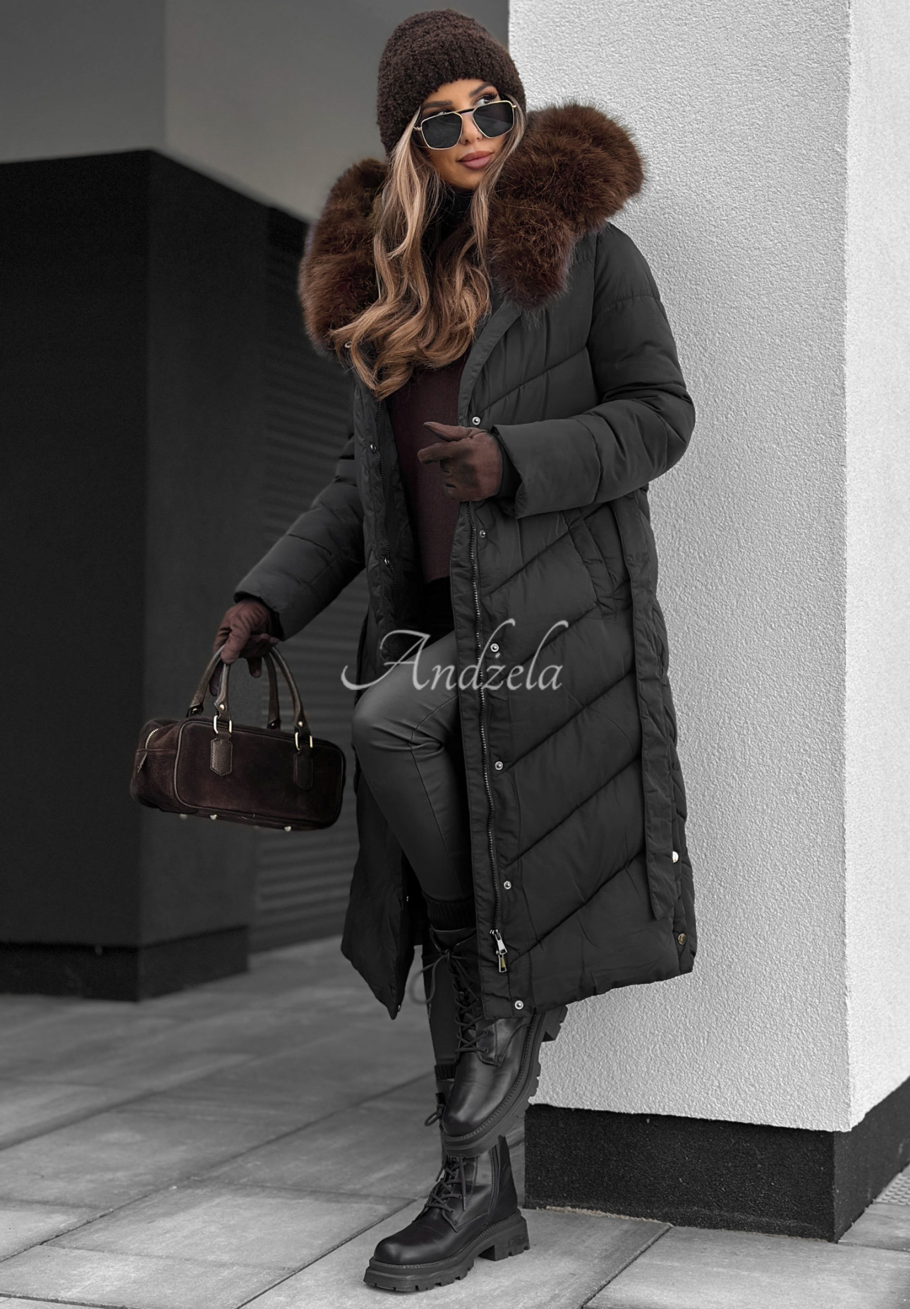 Dlhá prešívaná bunda s kožušinou Wintery Affection čierna