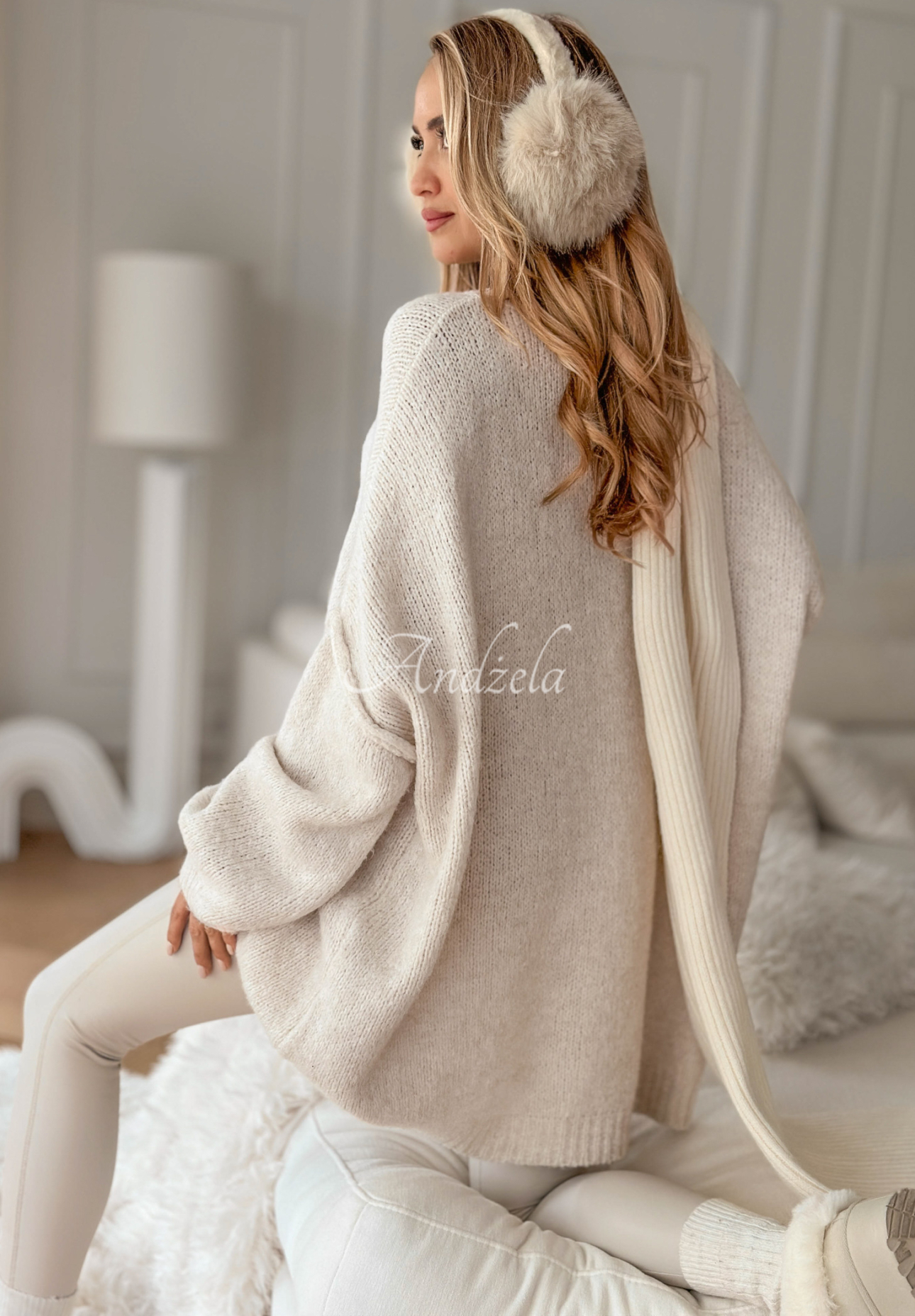 Dlhý oversize sveter z vlny a viskózy Cozy Weather svetlobéžový