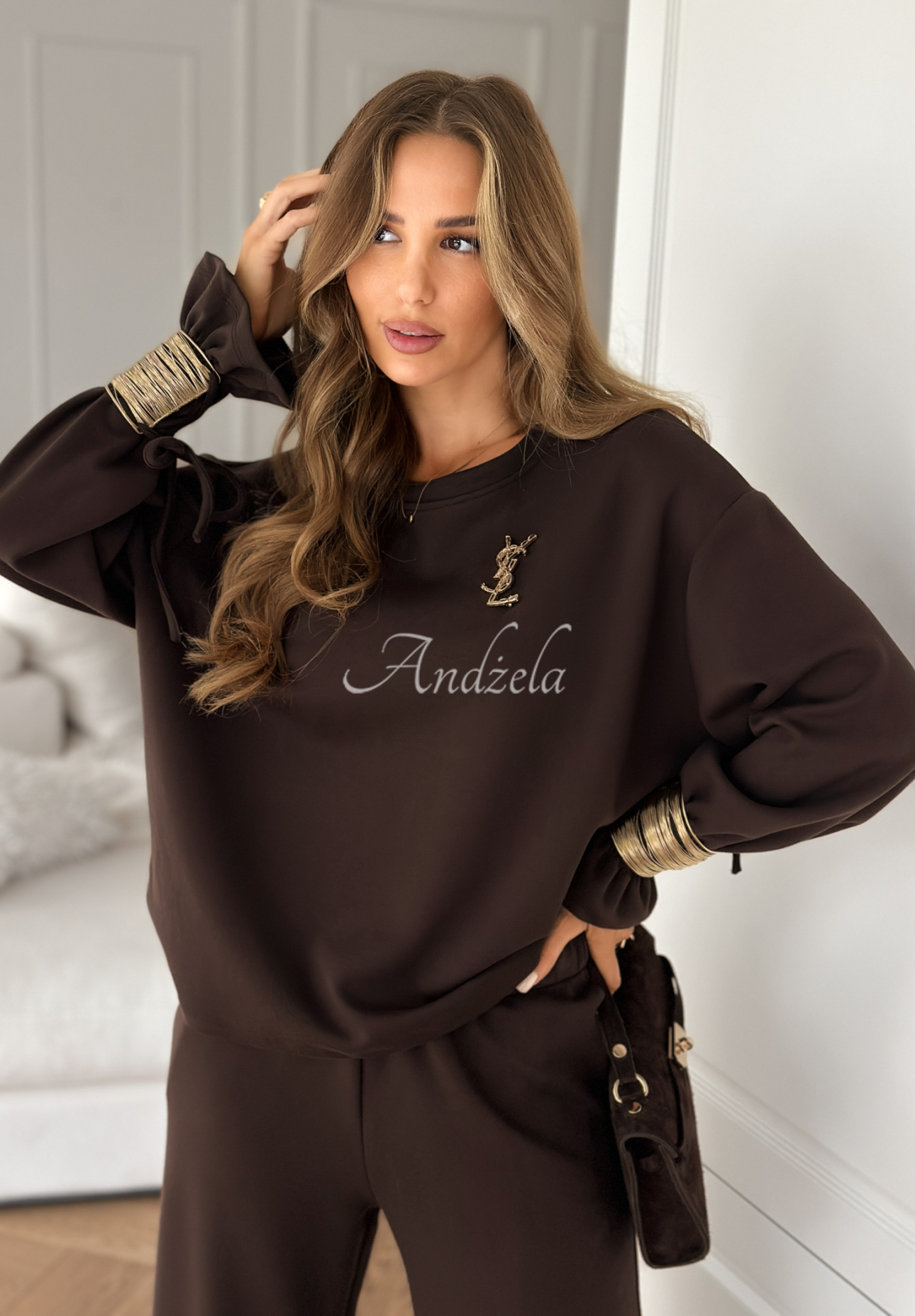 Tepláková súprava s viskózou a náramkami Fit&amp;Glam čokoládový