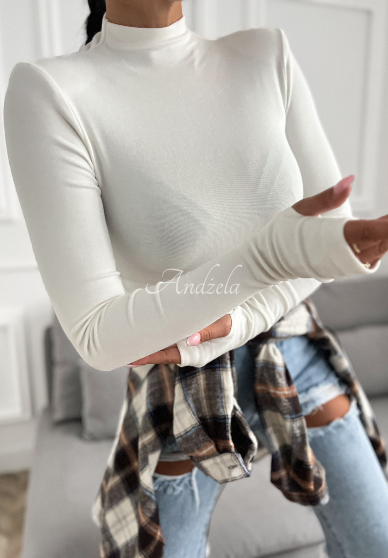 Blúzka z longsleeve s polovičným rolákom First Of All ecru