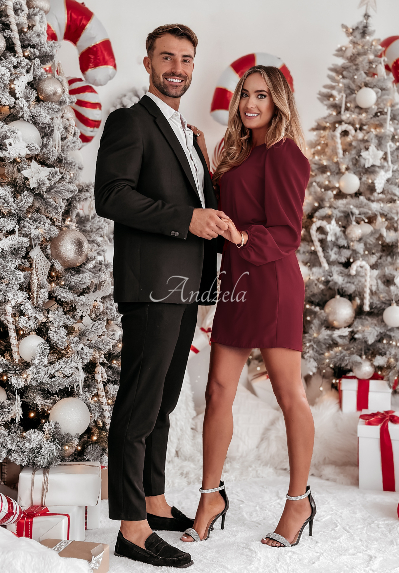 Šaty s nabíranými rukávy a páskem Crazy About You bordová