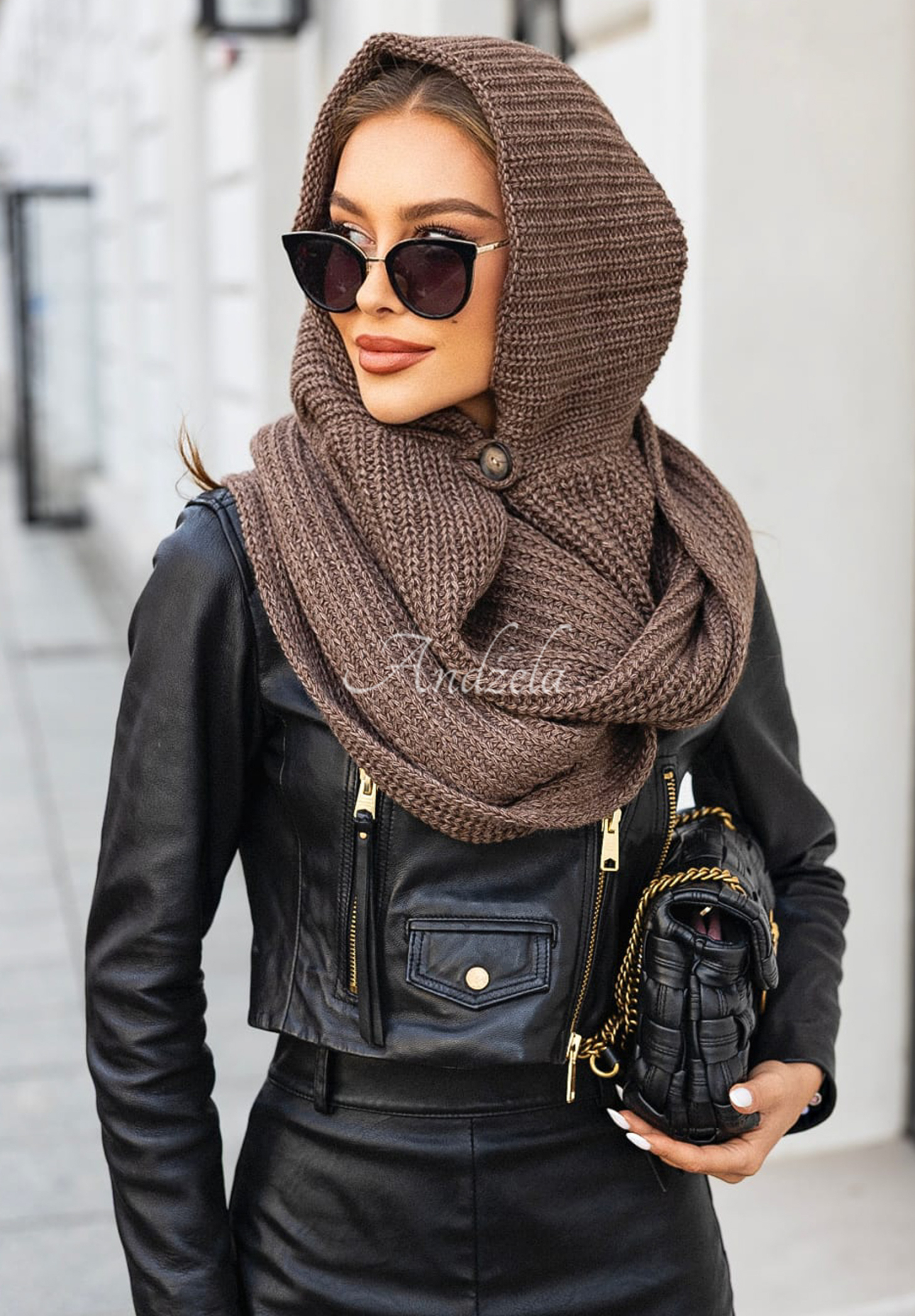 Šál nákrčník s kapucňou balaclava Shade Of Winter  čokoládová